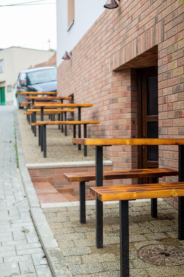 Penzion Šarlota&Vinařství Vítek Josef Mutěnice Exterior foto